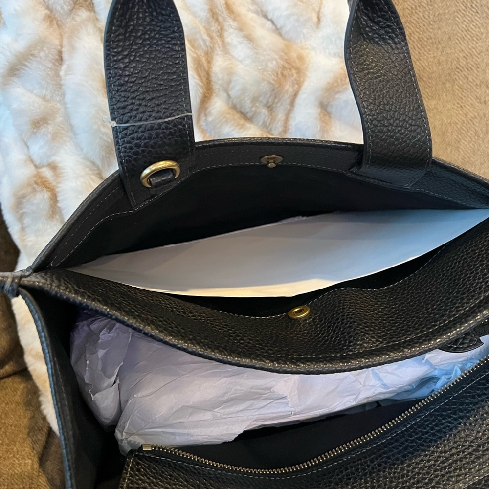 NWT Coach Cargo Leather Tote - Picture 8 of 10